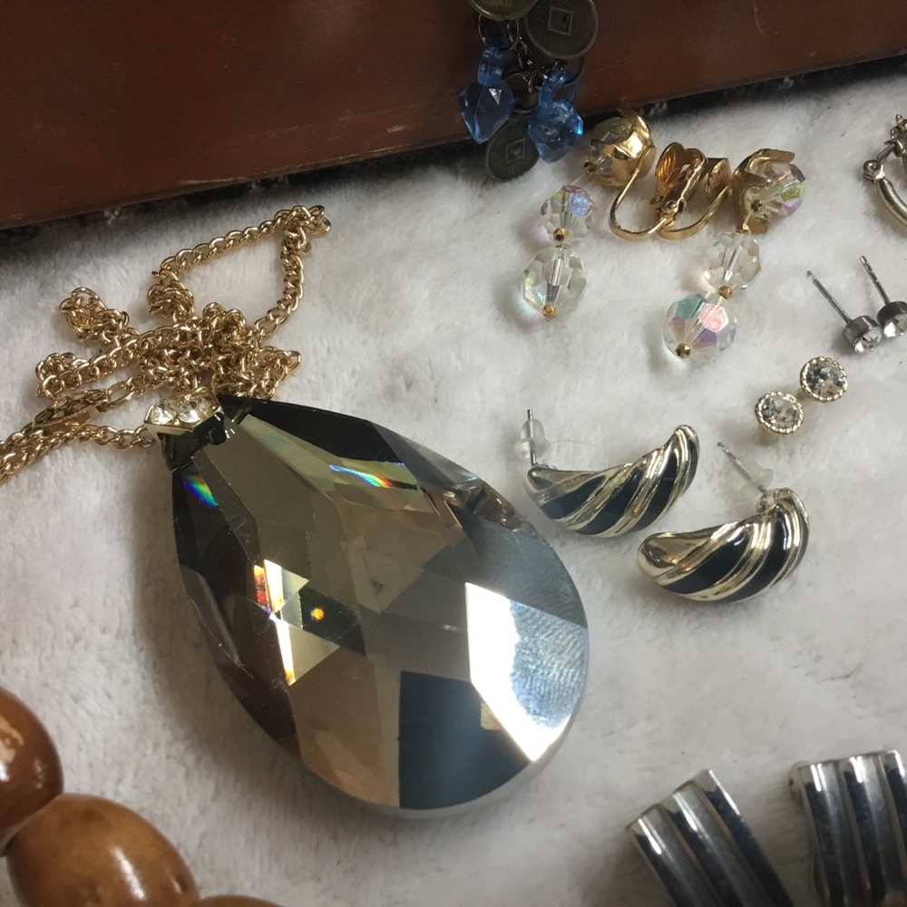 4.24 lb Costume Jewelry Bulk
Vintage, Modern, Designer, Unbranded 🌼 Resellers - Picture 3 of 15